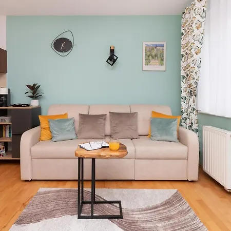 Apartment Subtle And Cosy With Furnished Balcony In By Renters *