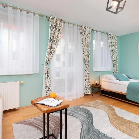 Subtle And Cosy With Furnished Balcony In By Renters *