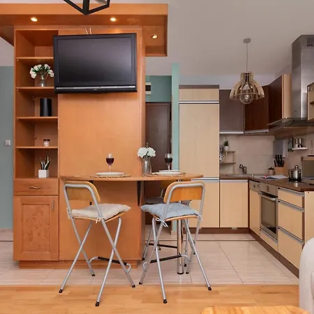 Apartment Subtle And Cosy With Furnished Balcony In By Renters